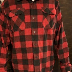 Wrangler plaid thick flannel. Vintage!